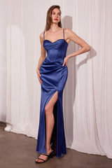 Fitted Dress With A Sweetheart Neckline And Thin Straps